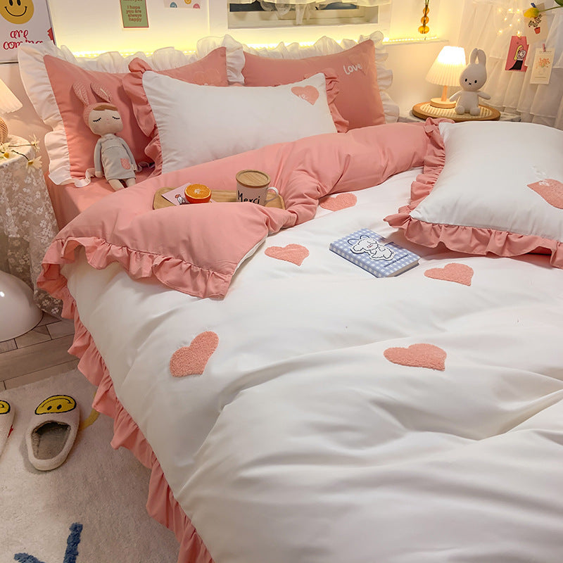 Juego de cama de cuatro piezas estilo princesa con corazones para niña