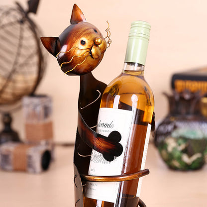 Creative cat holding wine rack