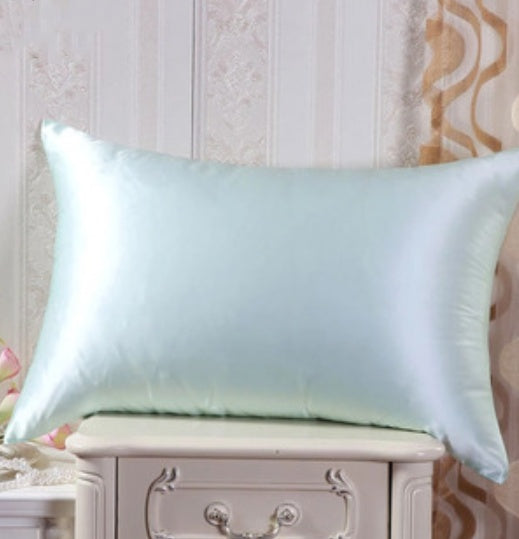 Double-sided silk pillowcase