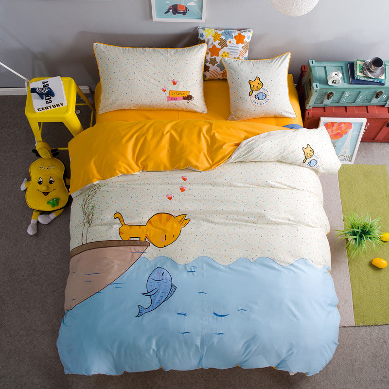 Cuatro juegos de ropa de cama para niños.