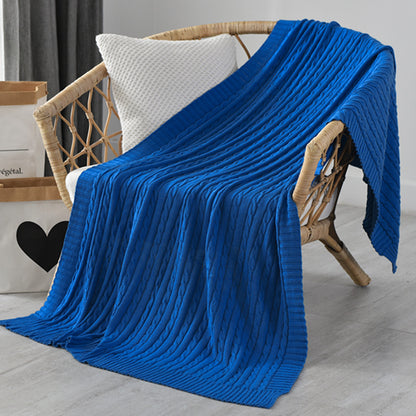 Decorative blanket for nap and leisure