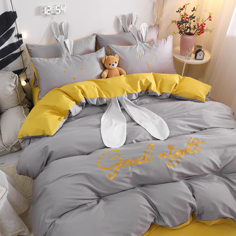 Four-piece Set Of Pure Cotton On The Bed