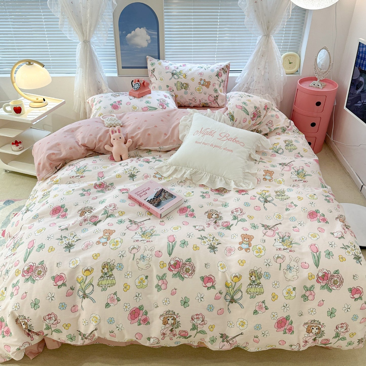 Ensemble de quatre pièces en coton à motif de lapin floral mignon Ensemble de trois pièces en coton pastoral avec housse de couette et drap de lit