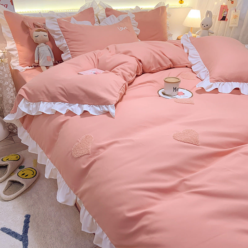 Juego de cama de cuatro piezas estilo princesa con corazones para niña