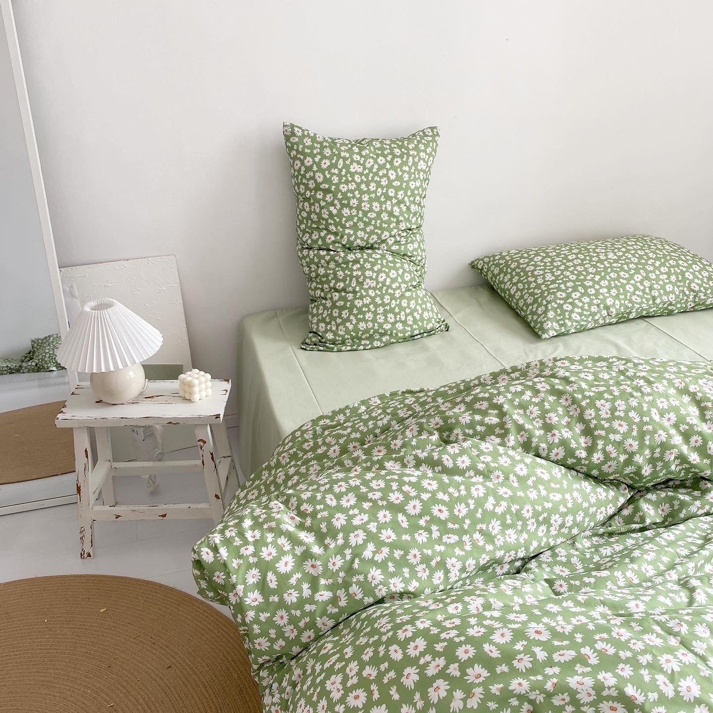 Housse de couette en coton à motif floral vert clair avec motif fille rétro japonaise Daisy And Mint