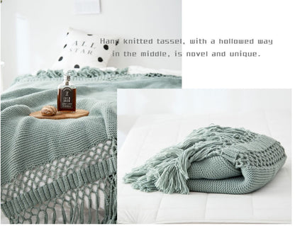 Hand-woven tassel knitted blanket