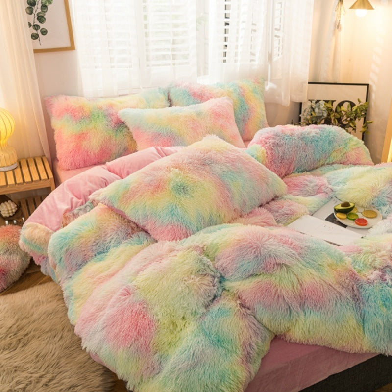 Parure de lit quatre pièces en velours vison et housse de couette en velours cristal