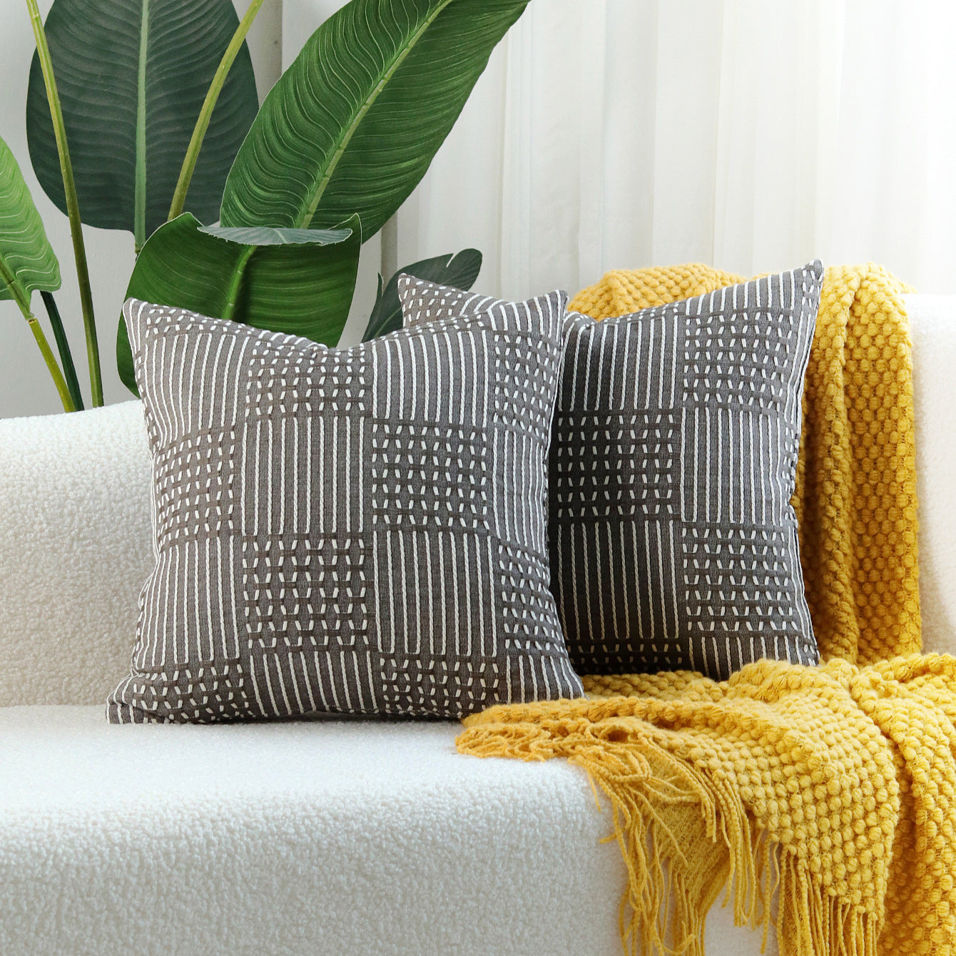 Simple Geometric Cotton Woven Jacquard Pillow Cover