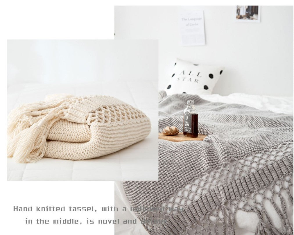 Hand-woven tassel knitted blanket