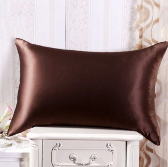 Double-sided silk pillowcase