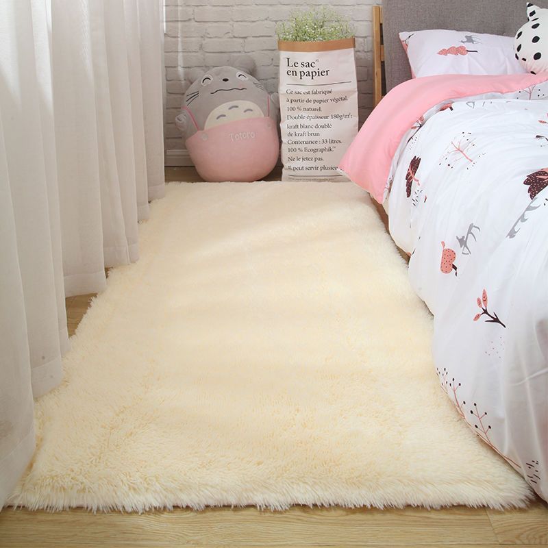 Alfombra de lana de seda para dormitorio, bonita habitación, mesita de noche