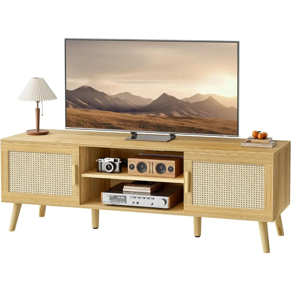 Mueble de TV con 4 orificios para cables, patas de madera maciza, consola de TV de ratán con 2 gabinetes, centro de entretenimiento con estante ajustable