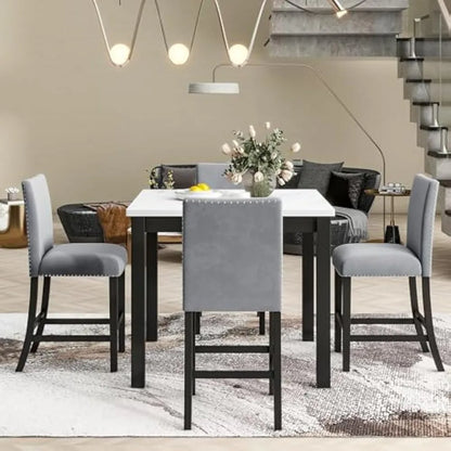 Ensemble de table à manger de 5 pièces avec plateau en faux marbre et quatre chaises rembourrées en velours, gris