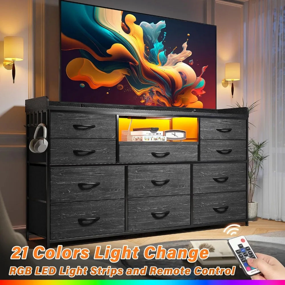 Commode TV EnHomee avec 11 tiroirs pour meuble TV 60" pour chambre à coucher avec lumières LED et prises de courant Commode longue pour chambre à coucher