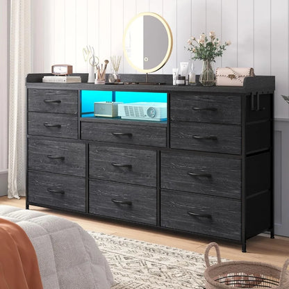 Commode TV EnHomee avec 11 tiroirs pour meuble TV 60" pour chambre à coucher avec lumières LED et prises de courant Commode longue pour chambre à coucher