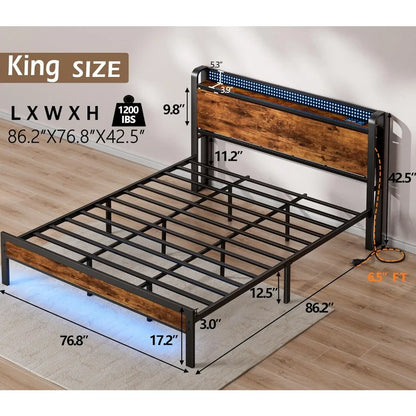 Marco de cama tamaño king con luz LED, cabecera con estante de almacenamiento industrial con toma de corriente y puerto USB, muebles de dormitorio