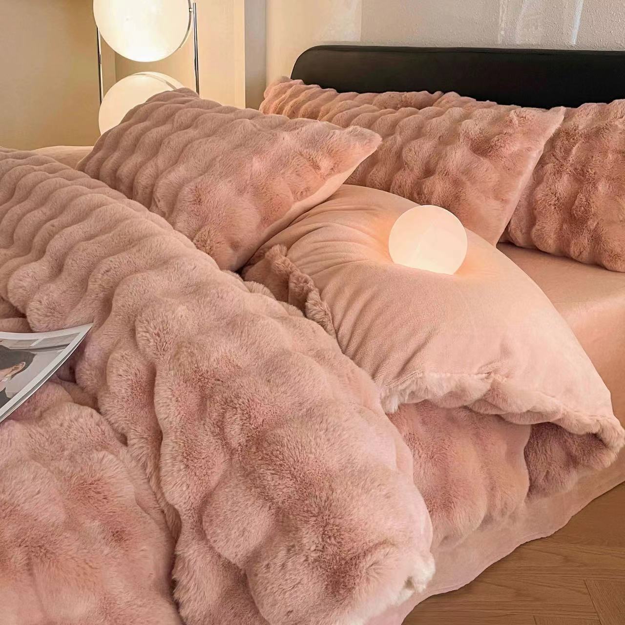 Ensemble de quatre pièces en peluche en polaire corail thermique épaissie en fibre de lait