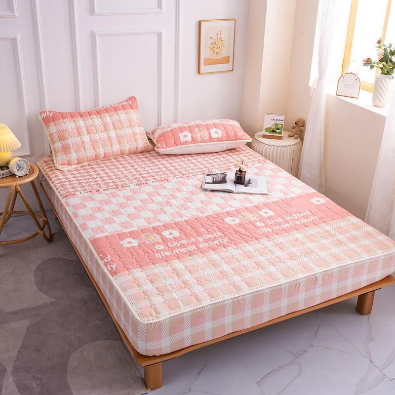 Cotton Covered Anti Slip Cartoon Bedspread