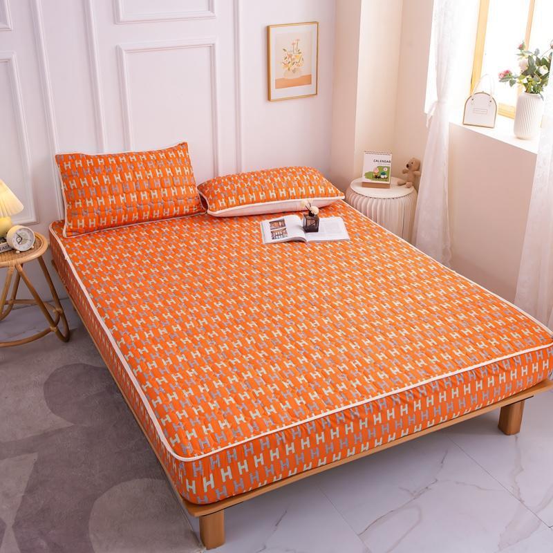 Cotton Covered Anti Slip Cartoon Bedspread