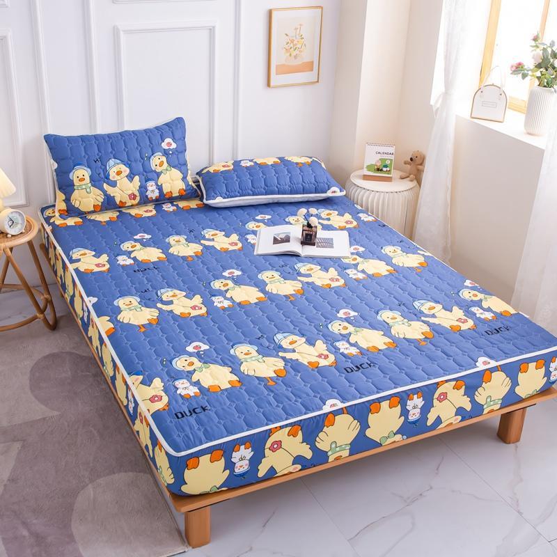 Cotton Covered Anti Slip Cartoon Bedspread