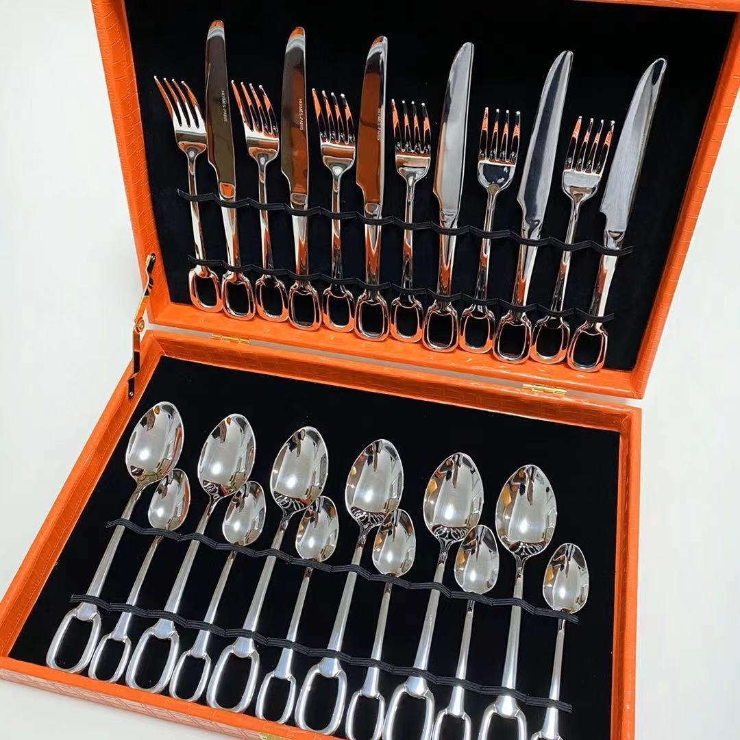 24-piece Handle Hanging Hole Knife Fork And Spoon