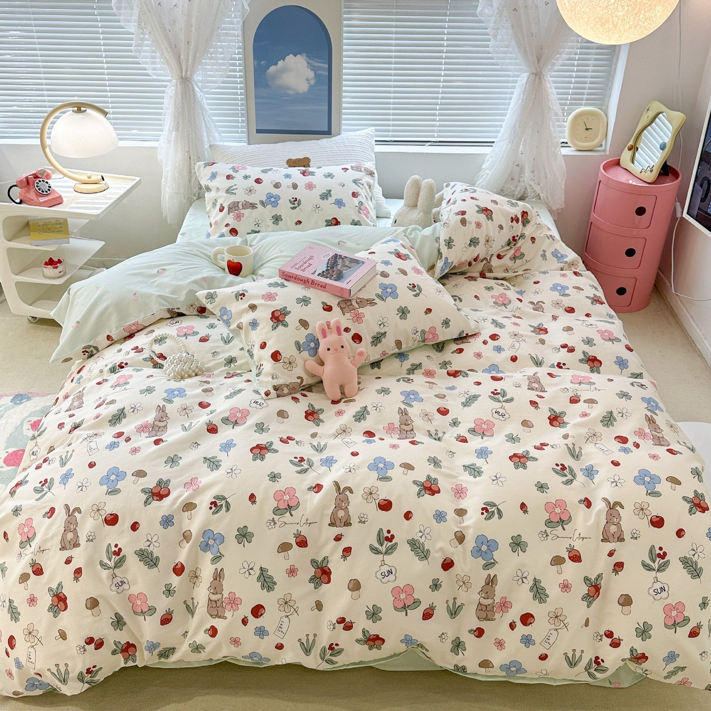 Ensemble de quatre pièces en coton à motif de lapin floral mignon Ensemble de trois pièces en coton pastoral avec housse de couette et drap de lit